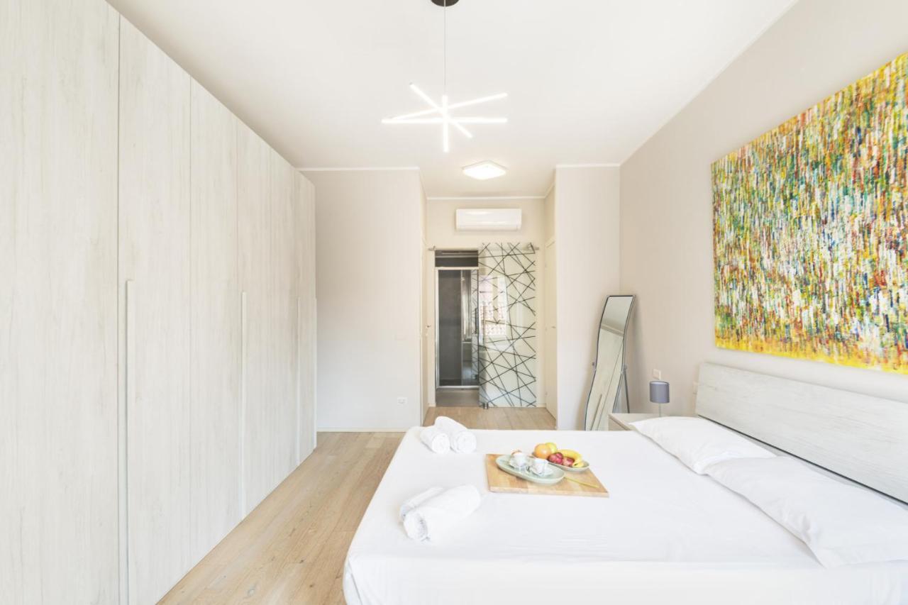 Apartment Easylife - Elegante Penthouse Sui Navigli *