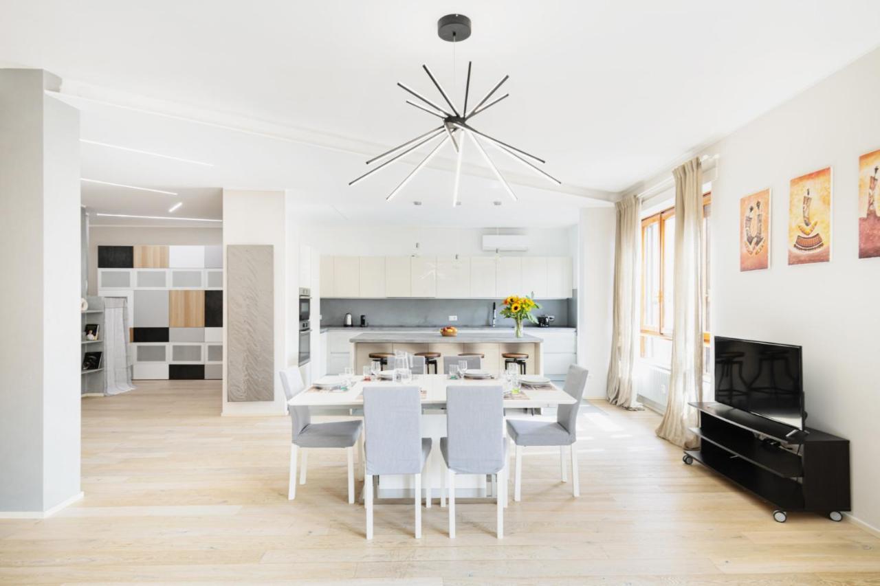 Apartment Easylife - Elegante Penthouse Sui Navigli Milan